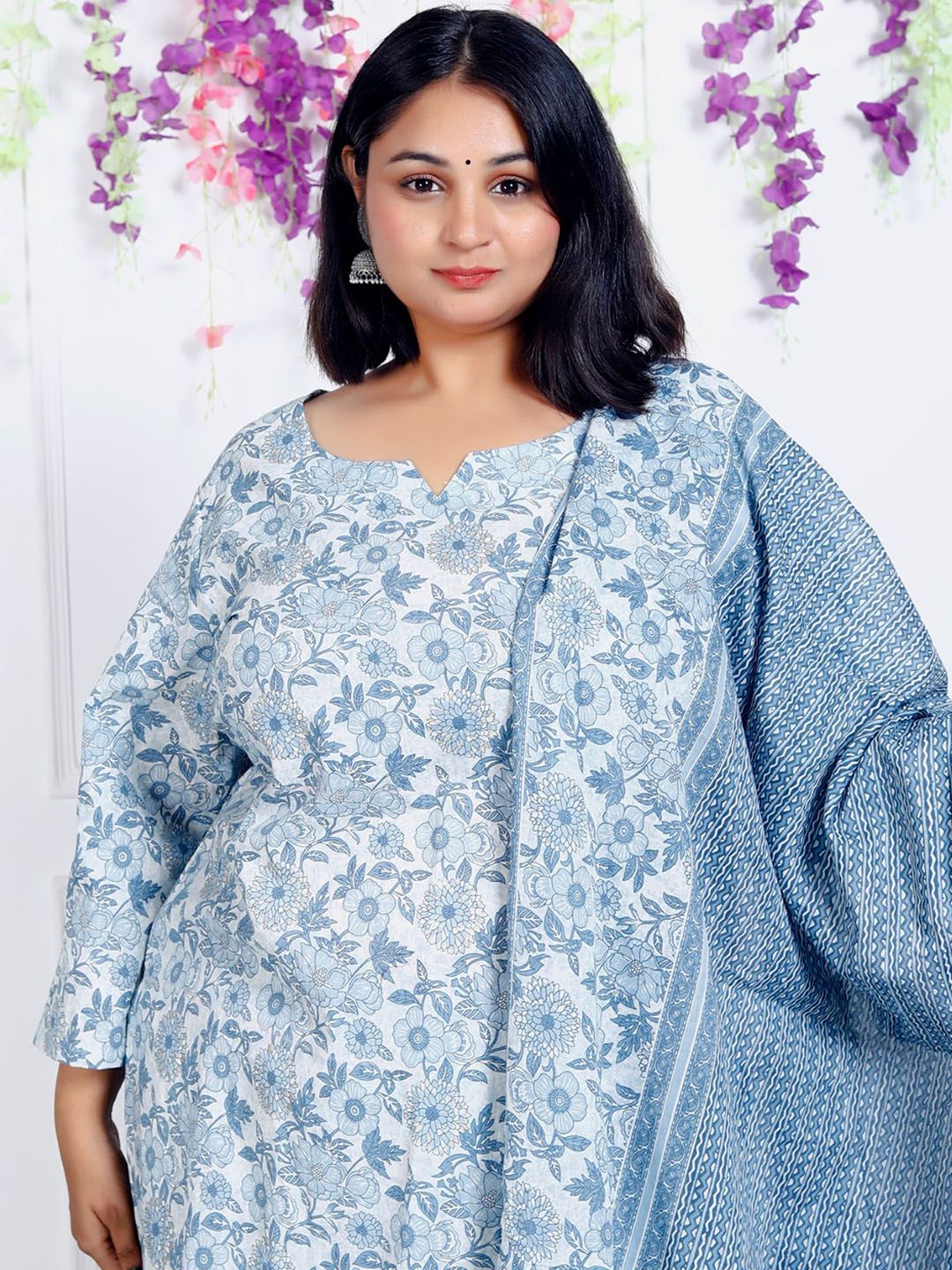 Dhiyona KL Women Floral Printed Regular Sequinned Pure Cotton Kurta with Trousers & With Dupatta