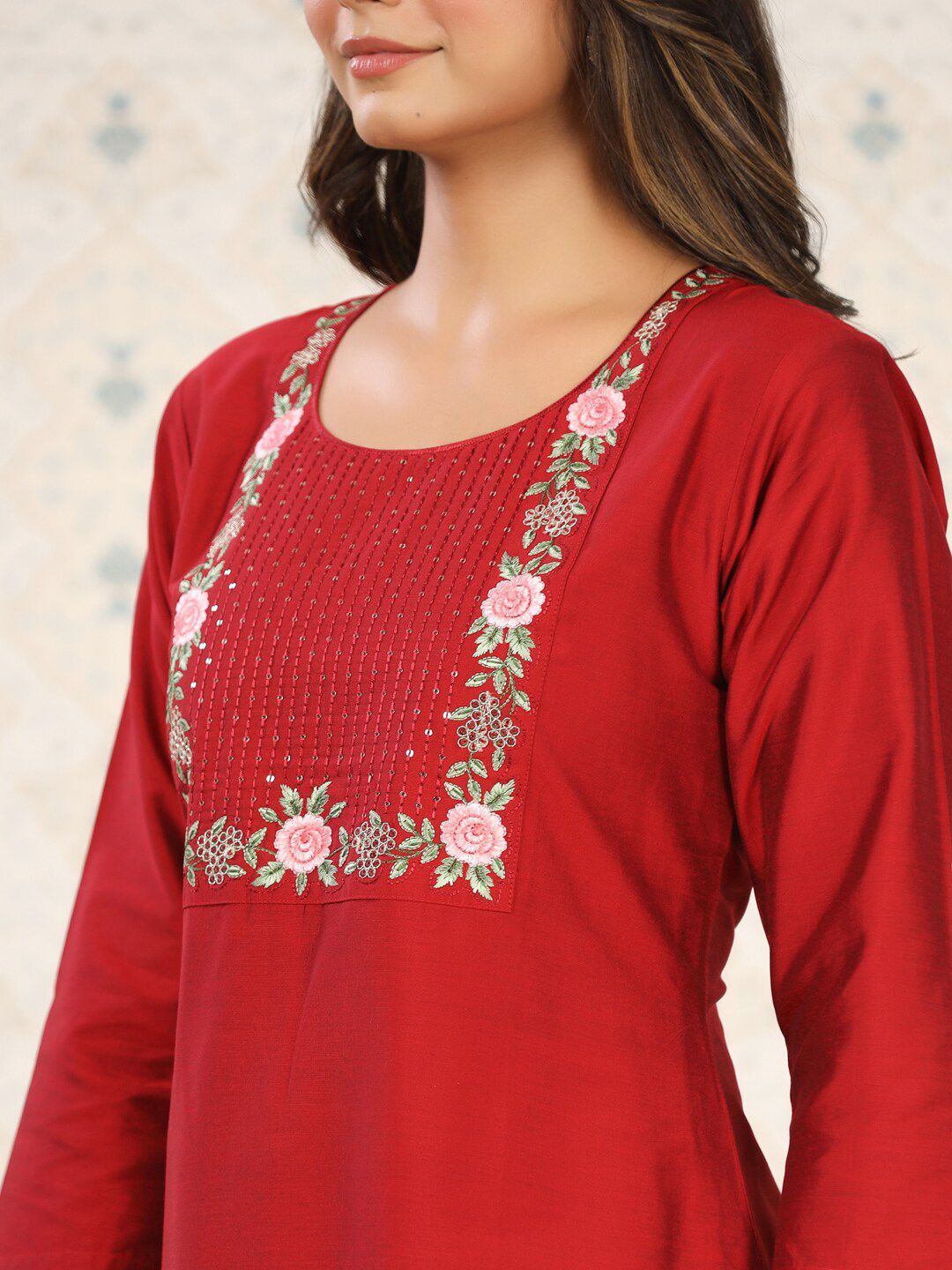 Dhiyona OD  Floral Embroidered Kurta