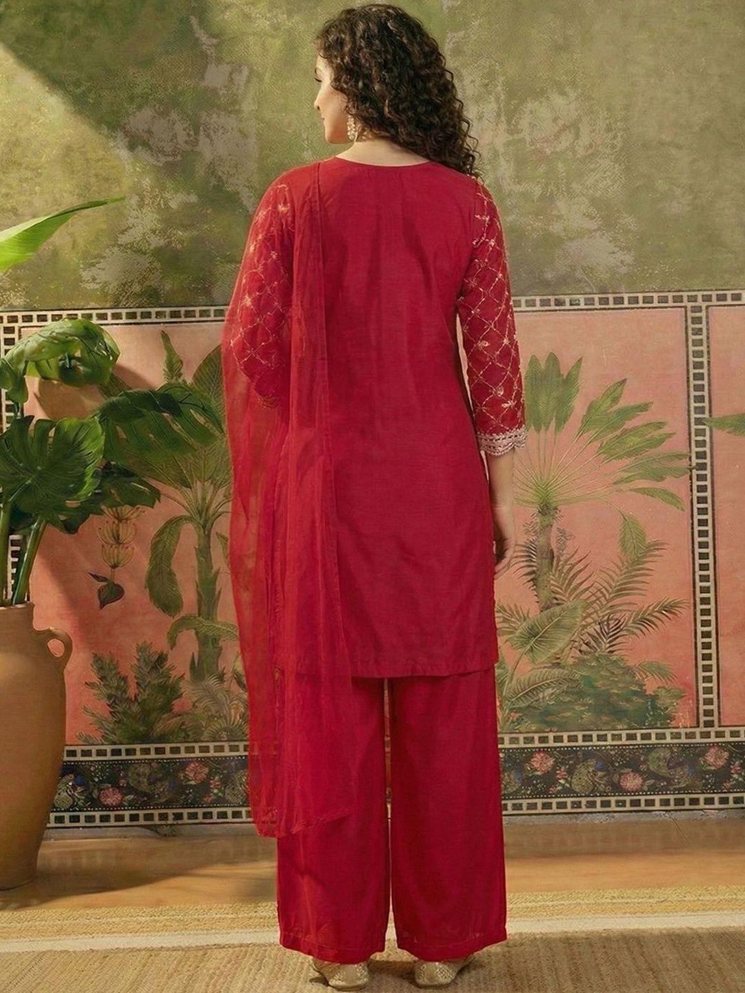 Dhiyona SN Embroidered Round Neck Straight Kurta & Palazzos With Dupatta