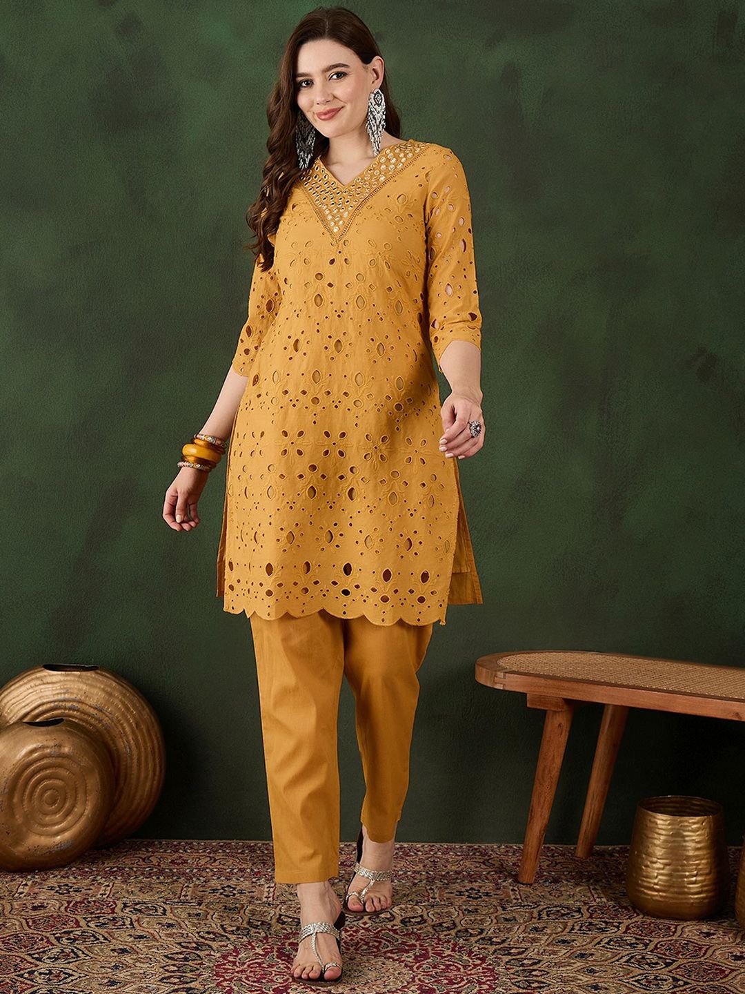 Dhiyona SN Women's Embroidered Pure Cotton Kurta & Trousers