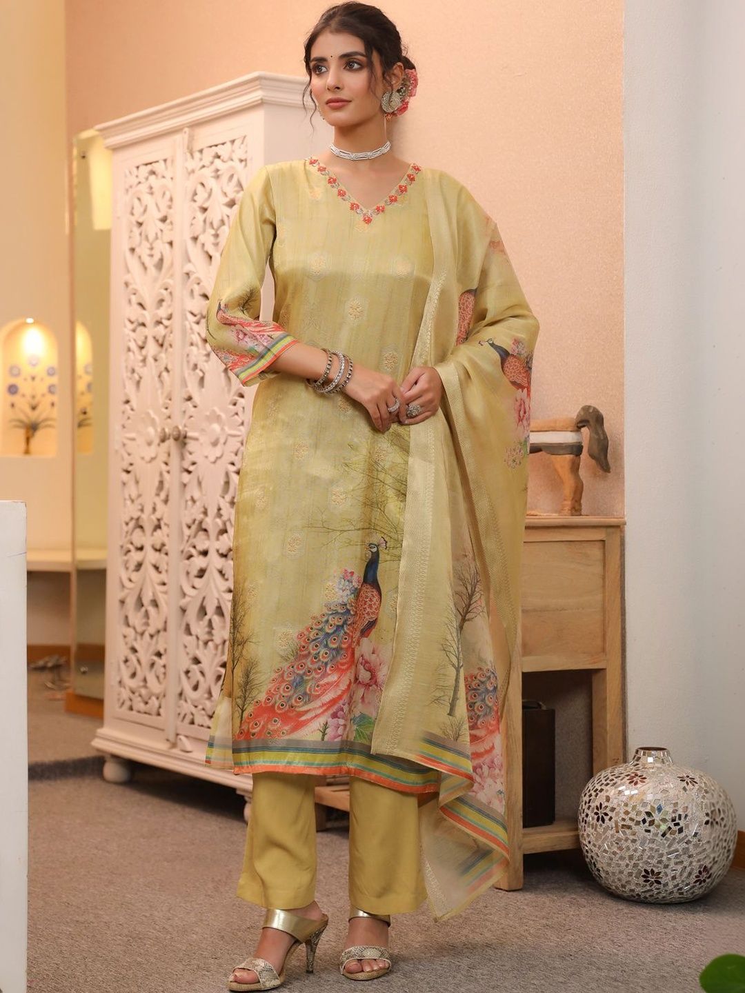 Dhiyona RR Women's Ethnic Motifs Printed Chanderi Cotton Kurta with Trousers & Dupatta