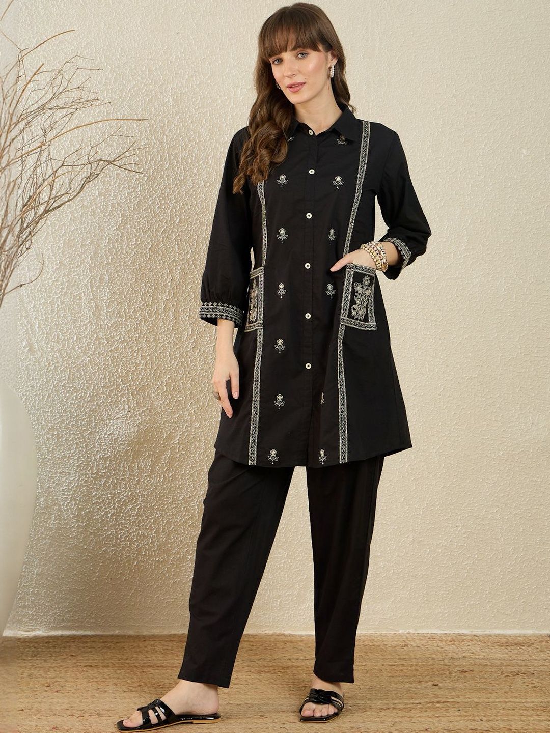 Women Ethnic Motifs Embroidered Regular Thread Work Pure Cotton Kurta with Trousers