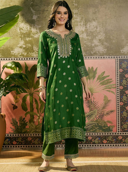 Embroidered Round Neck Kurta & Trousers Kurta Sets
