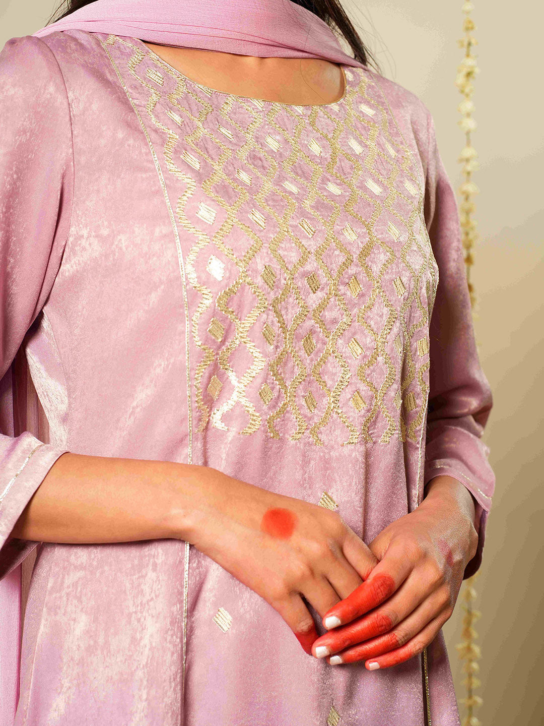 Women Velvet Ethnic Kurta Set