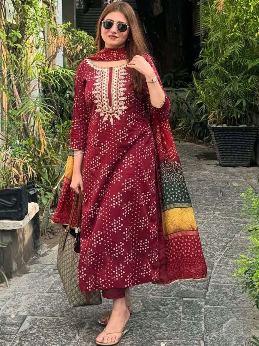 Dhiyona KL Ethnic Motifs Printed Thread Work Straight Kurta With Trousers & Dupatta