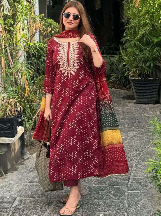 Dhiyona KL Ethnic Motifs Printed Thread Work Straight Kurta With Trousers & Dupatta