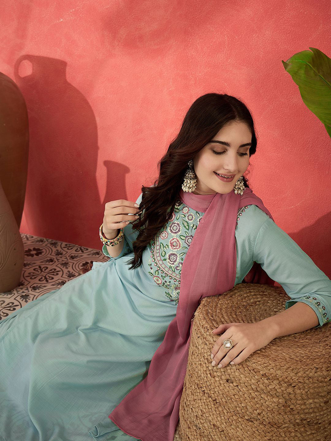 Floral Embroidered Round Neck Sequinned Straight Kurta Trousers & Dupatta