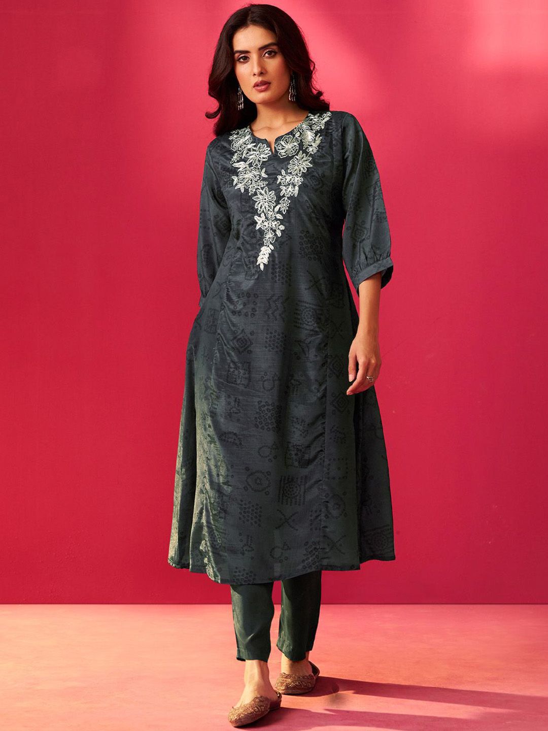Floral Embroidered Thread Work Chinon Kurta With Trousers