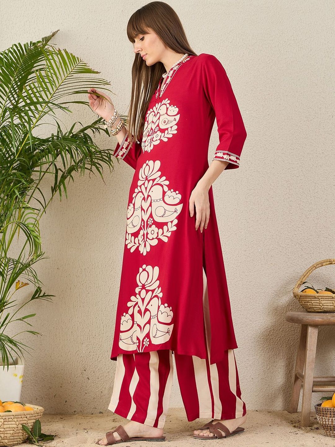 Geometric Printed V-Neck Straight Kurta & Palazzos
