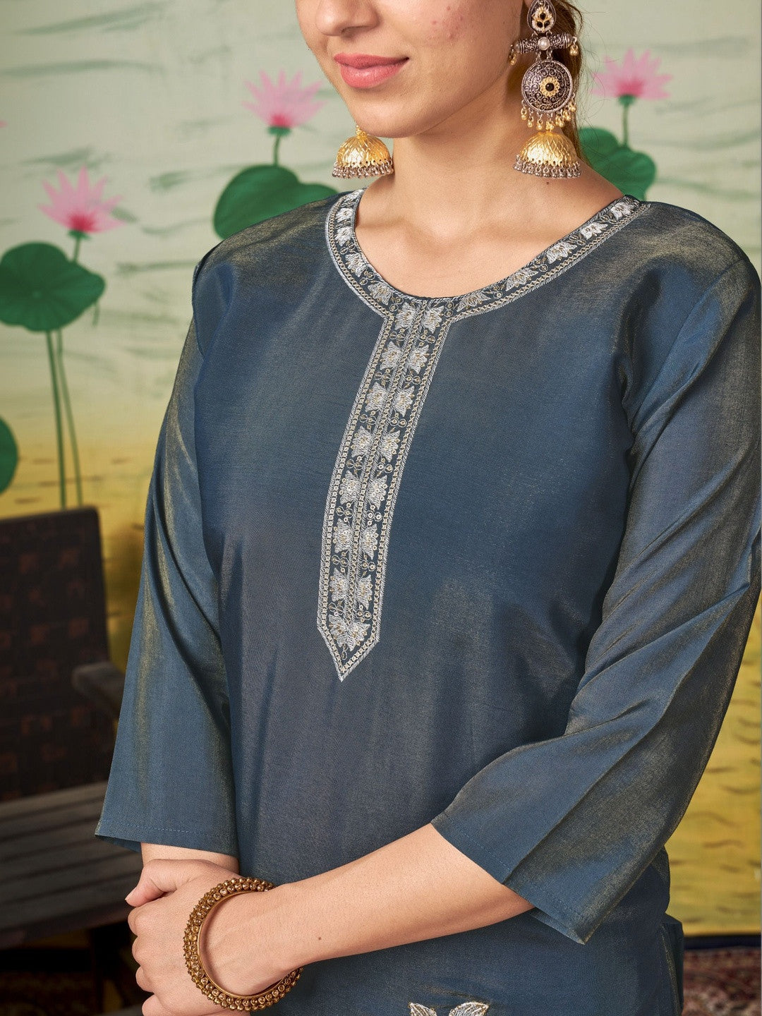 Embroidered Round Neck Kurti & Trousers With Dupatta
