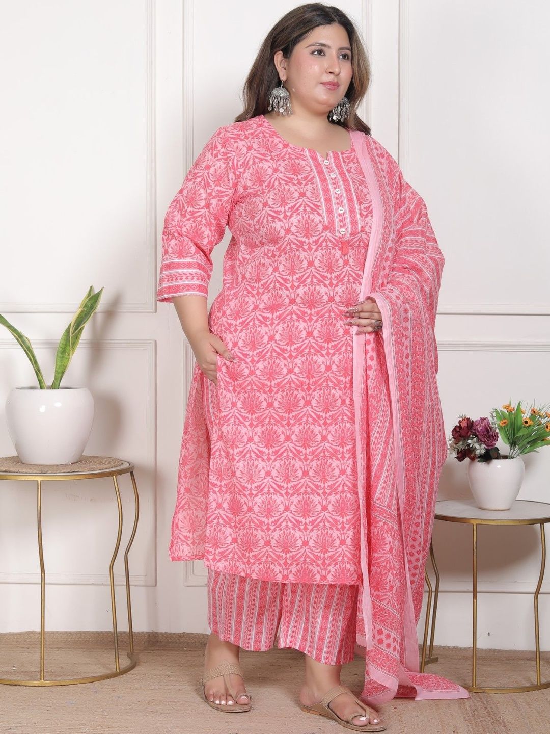 Dhiyona KL Women Ethnic Motifs Printed Regular Sequinned Pure Cotton Kurta with Trousers & With Dupatta