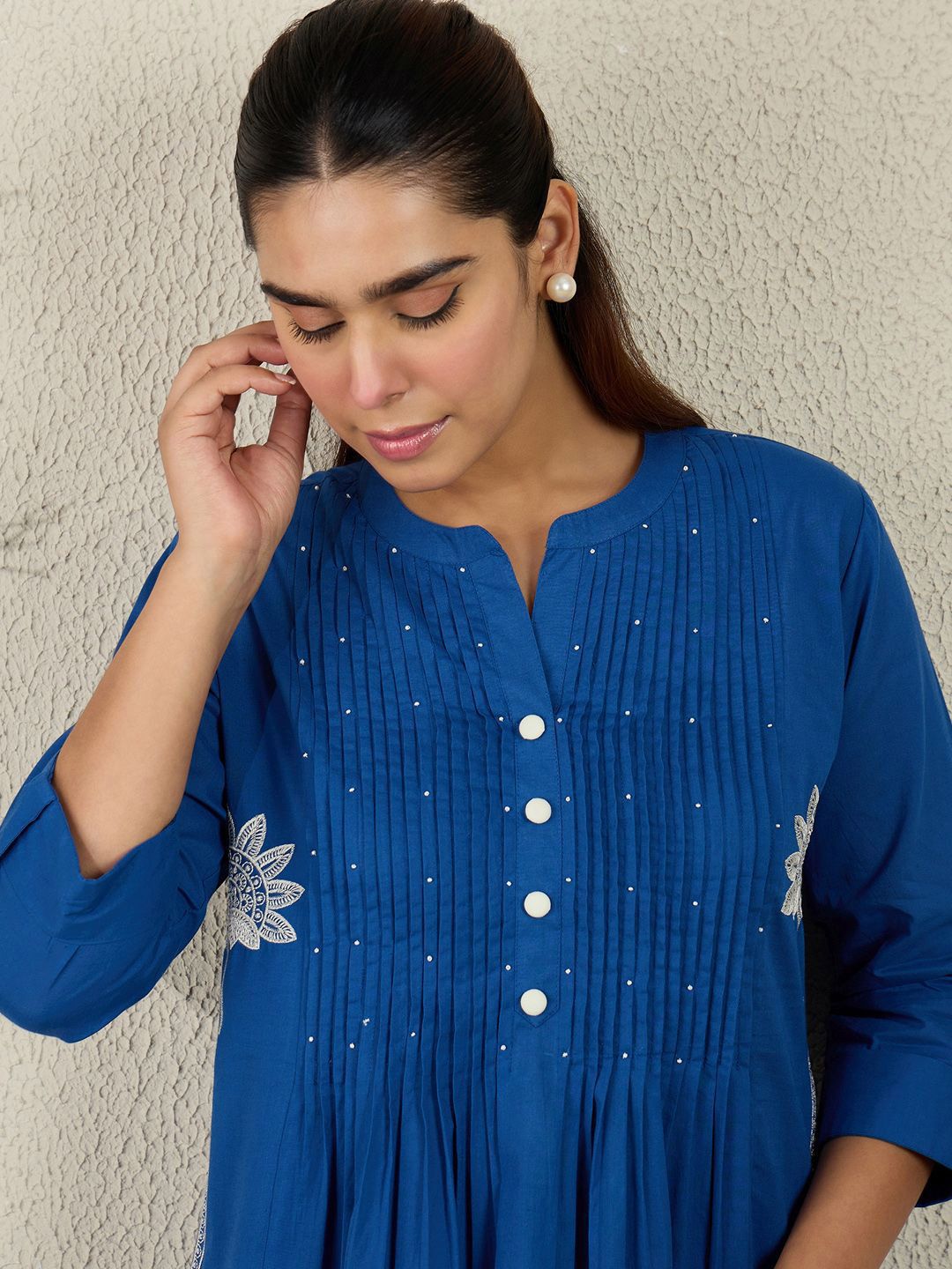 Dhiyona IE Women Ethnic Motifs Printed Cotton A-Line Kurta with Trousers