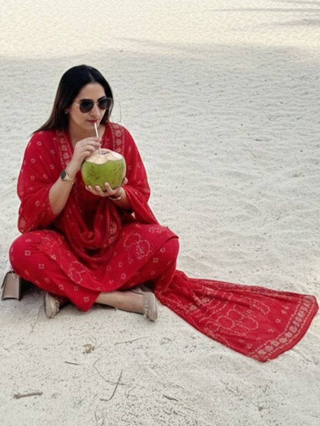 Dhiyona KL Women Ethnic Motifs Printed Regular Kurta with Trousers & With Dupatta