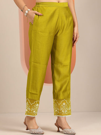 Women Solid Kurta with Trousers & Dupatta