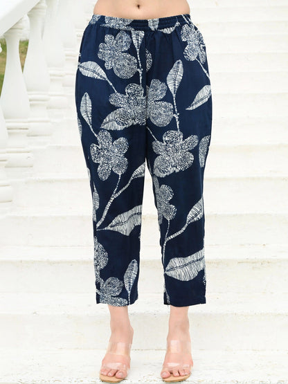 Women Floral Printed Regular Kurta with Trousers
