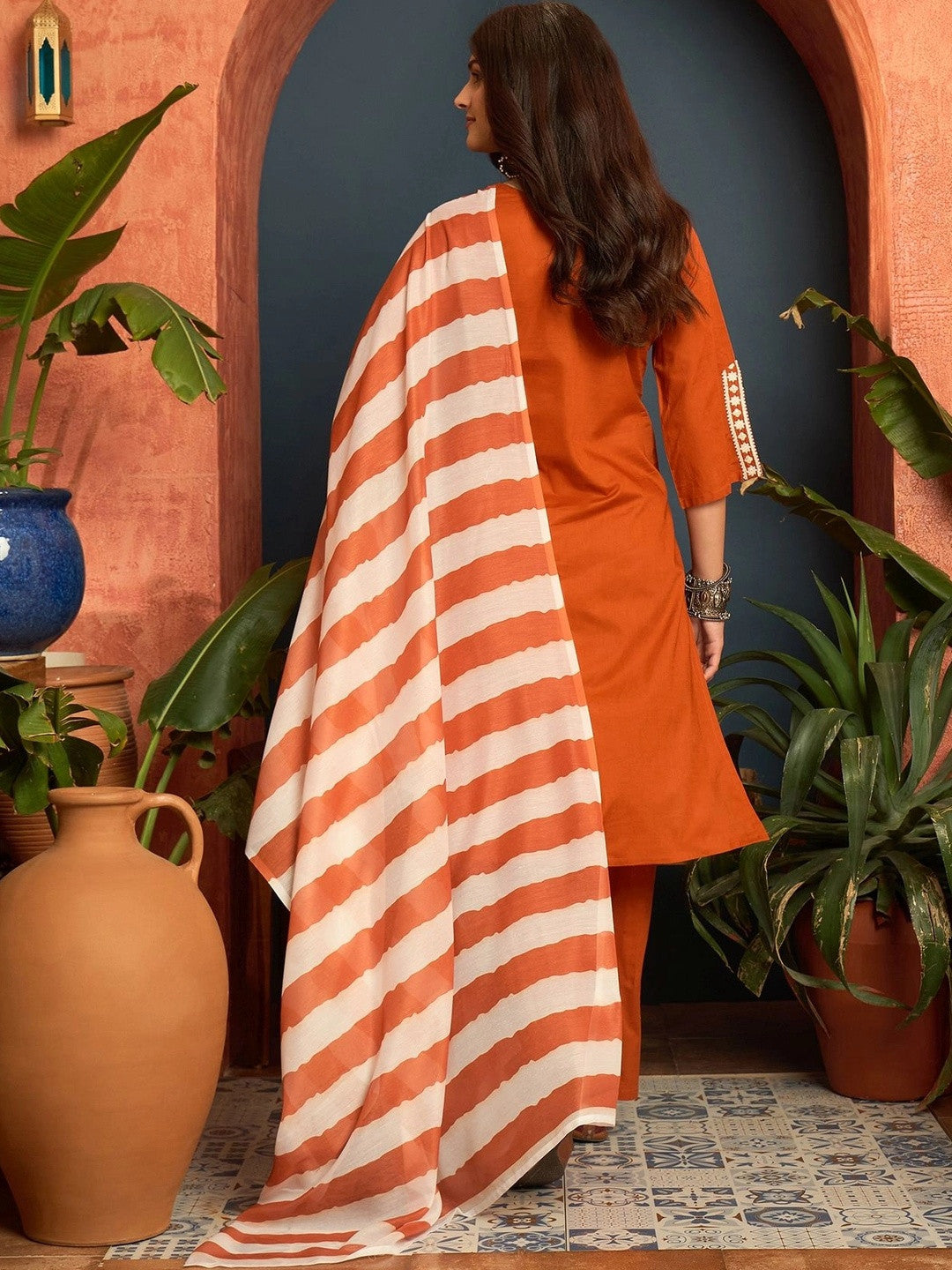 Women Ethnic Motifs Embroidered Regular Thread Work Pure Cotton Kurta with Trousers & With Dupatta