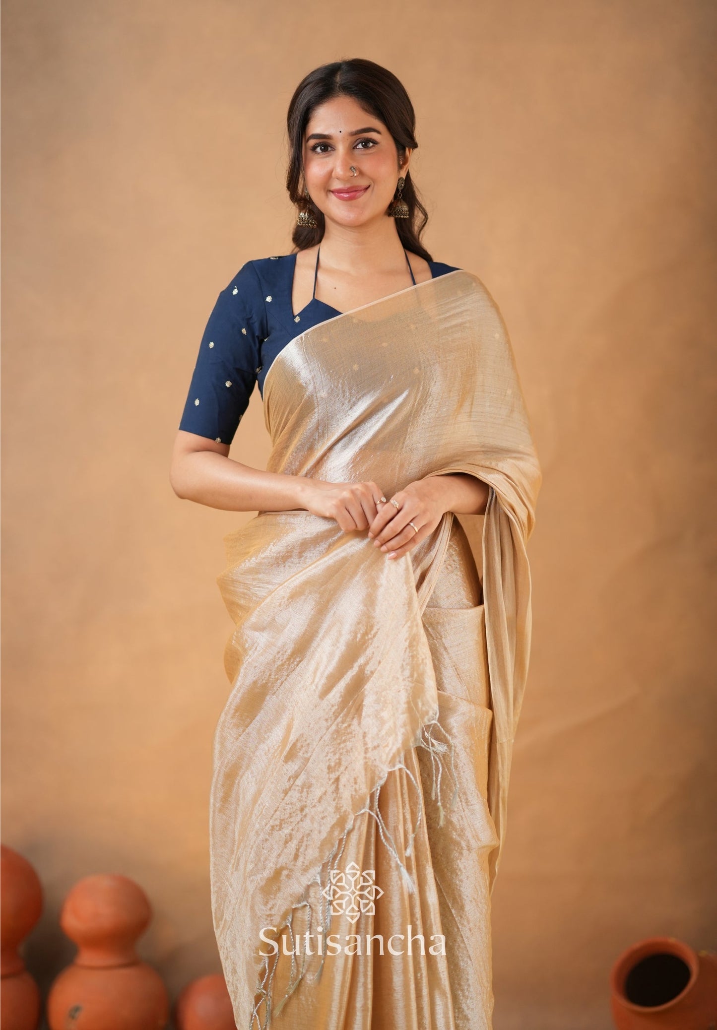 Dhiyona SS Ivory Gold Horizon – Flowing with Regal Charm