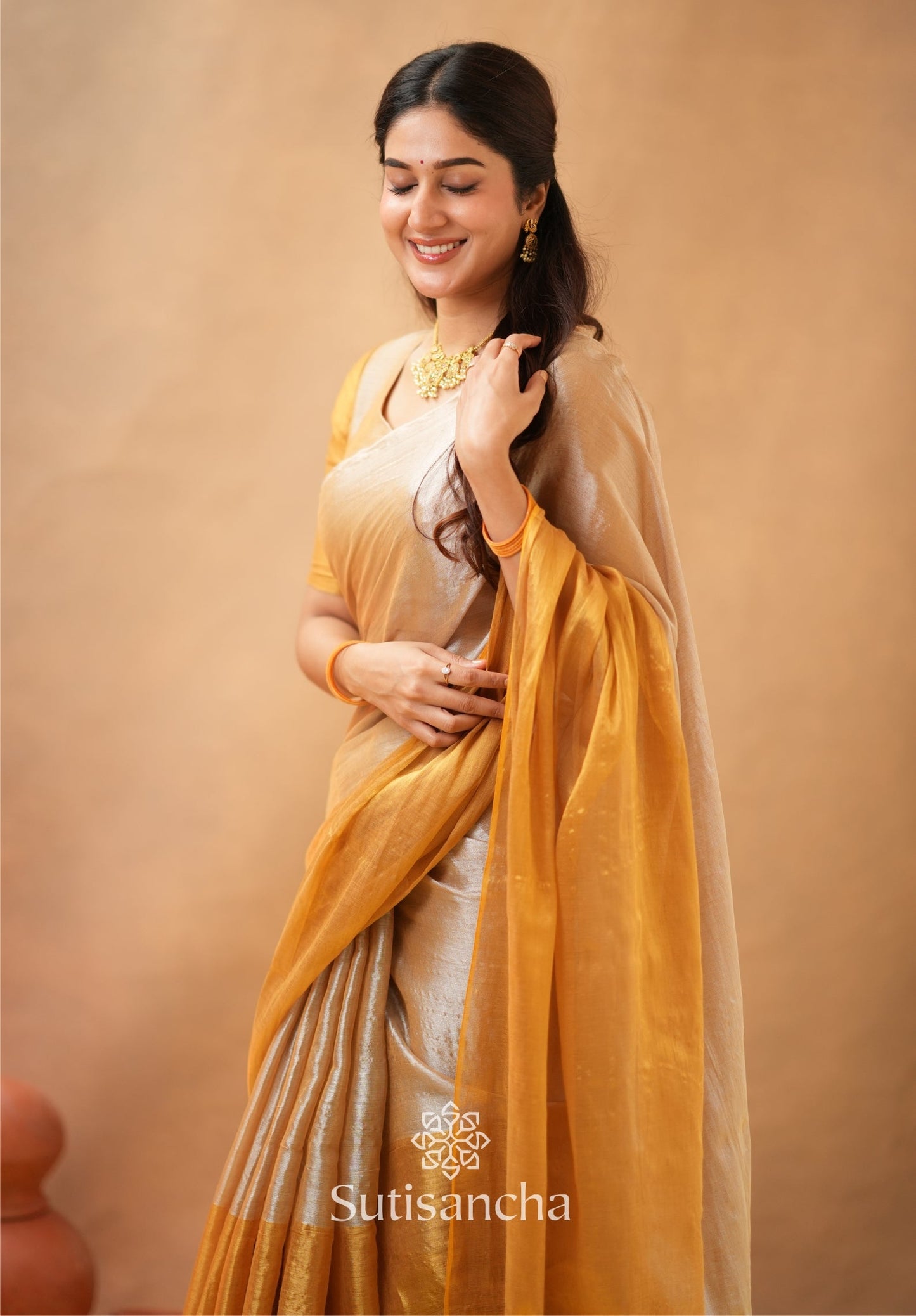Dhiyona SS Regal Split Elegance Handloom Tissue Cotton Saree