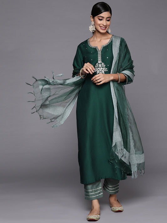 Dhiyona VR Women's Green Embroidered Kurta With Contrast Bottom And Dupatta
