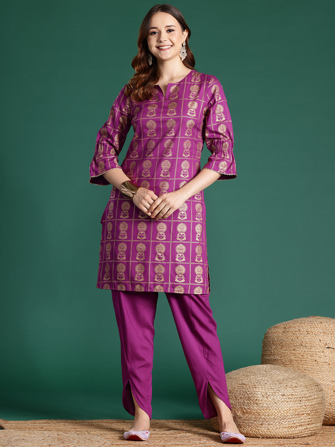 Ethnic Motifs Printed Straight Kurta with Trousers