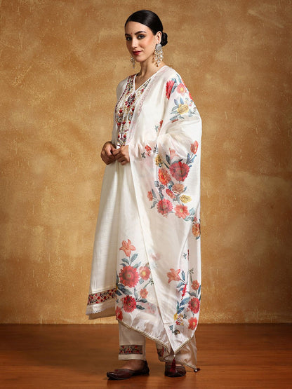 Off White Women Floral Printed Regular Thread Work Kurta with Trousers & With Dupatta