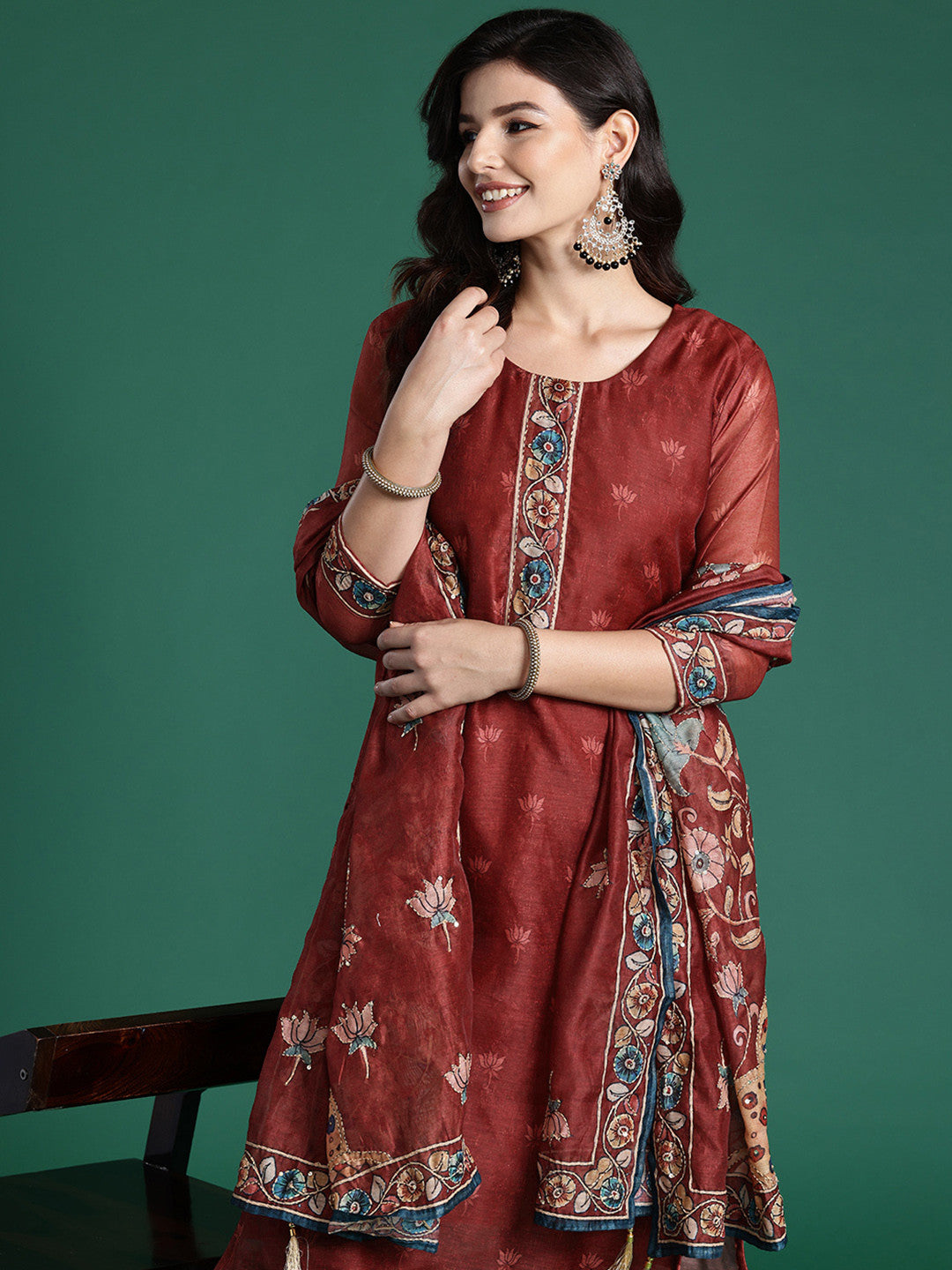 Ethnic Motifs Embroidered Thread Work Chanderi Silk Kurta With Trousers & Dupatta