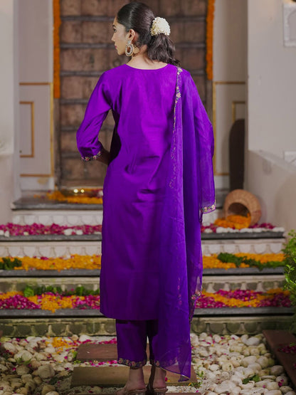 Dhiyona IE Floral Embroidered Sequinned Liva Kurta With Trousers & Dupatta