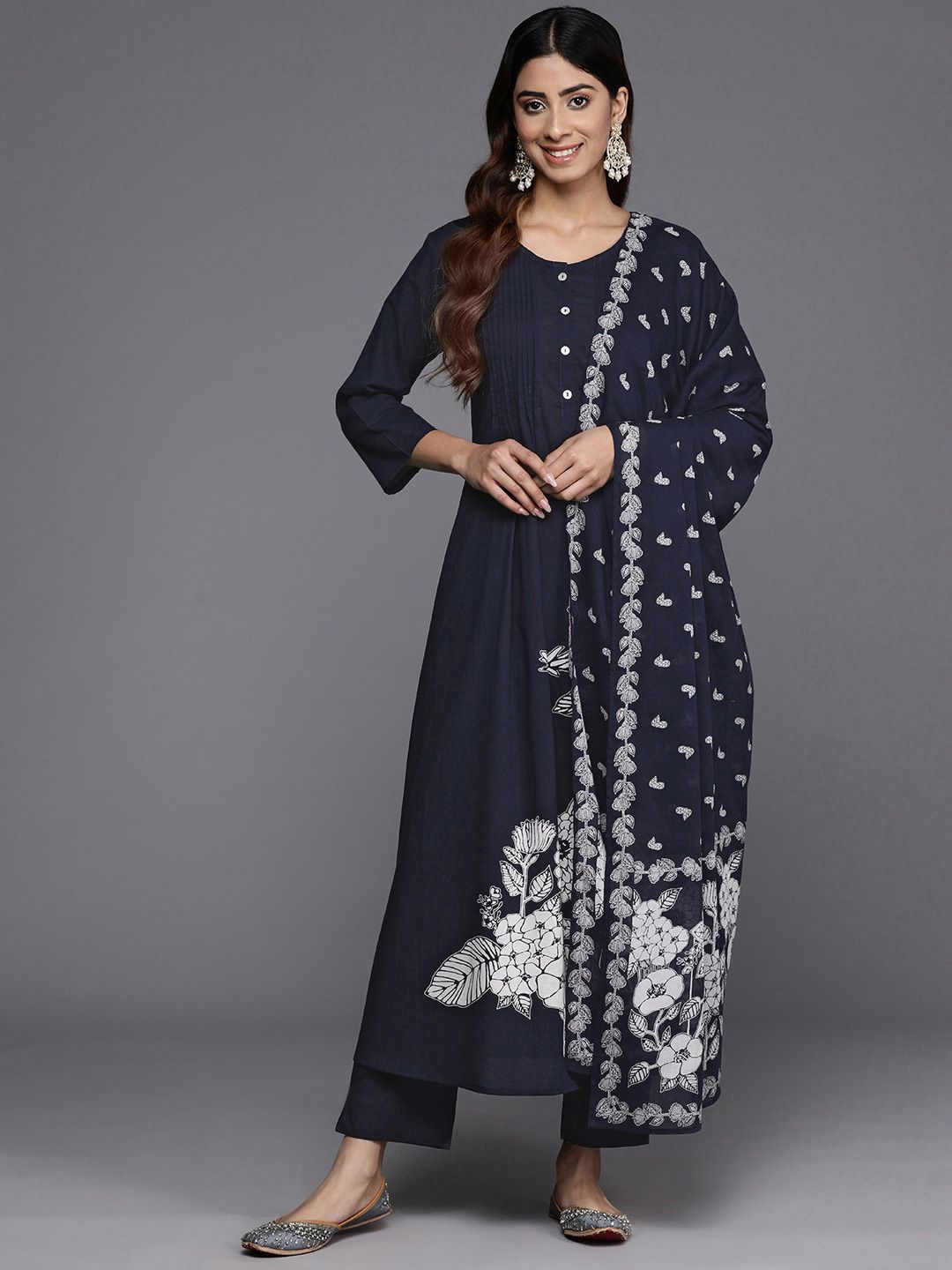 Dhiyona VA Women'sFloral Printed Kurta with Trousers & Dupatta