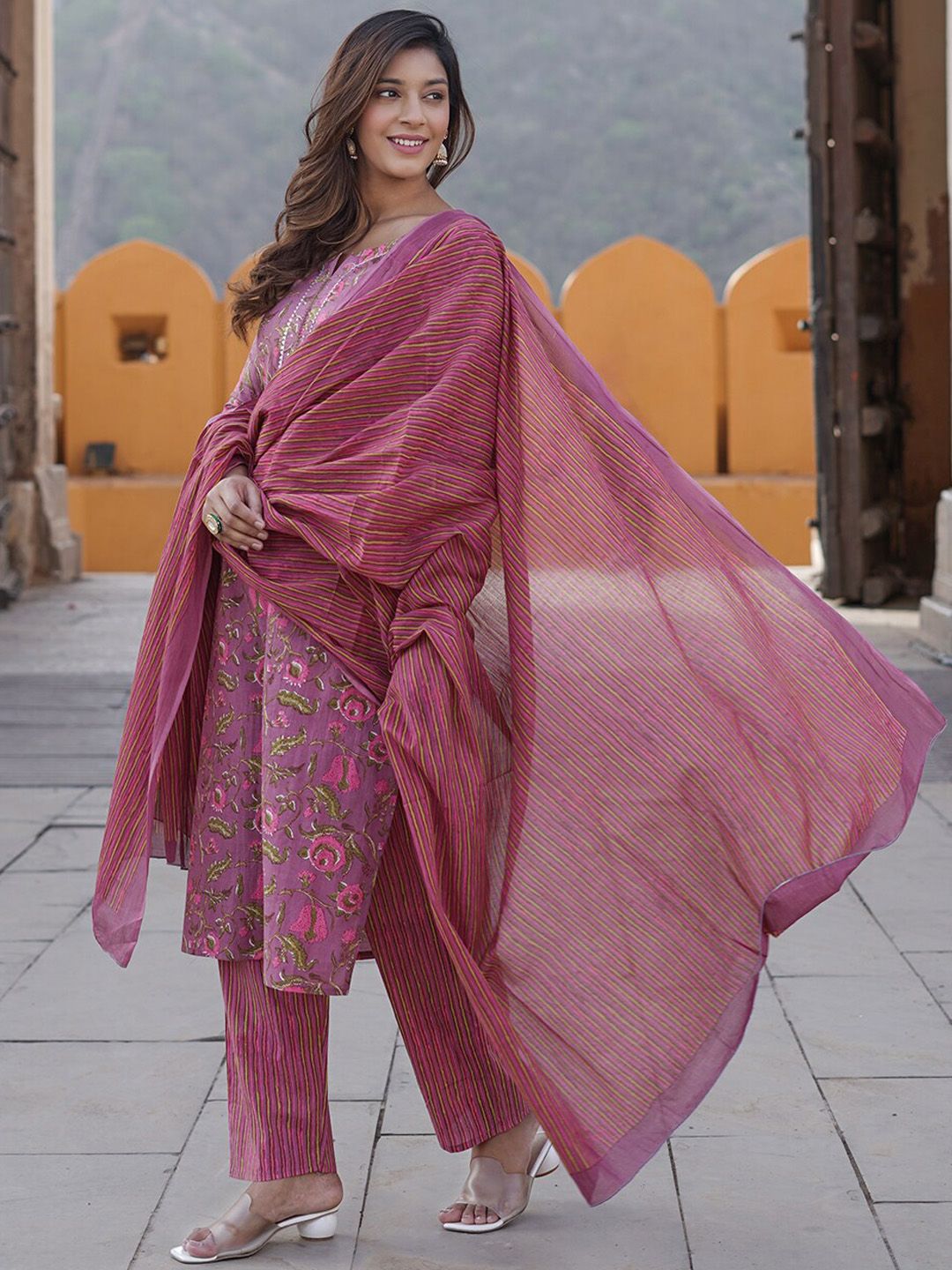 Dhiyona KL Floral Printed Pure Cotton Kurta with Trousers & With Dupatta