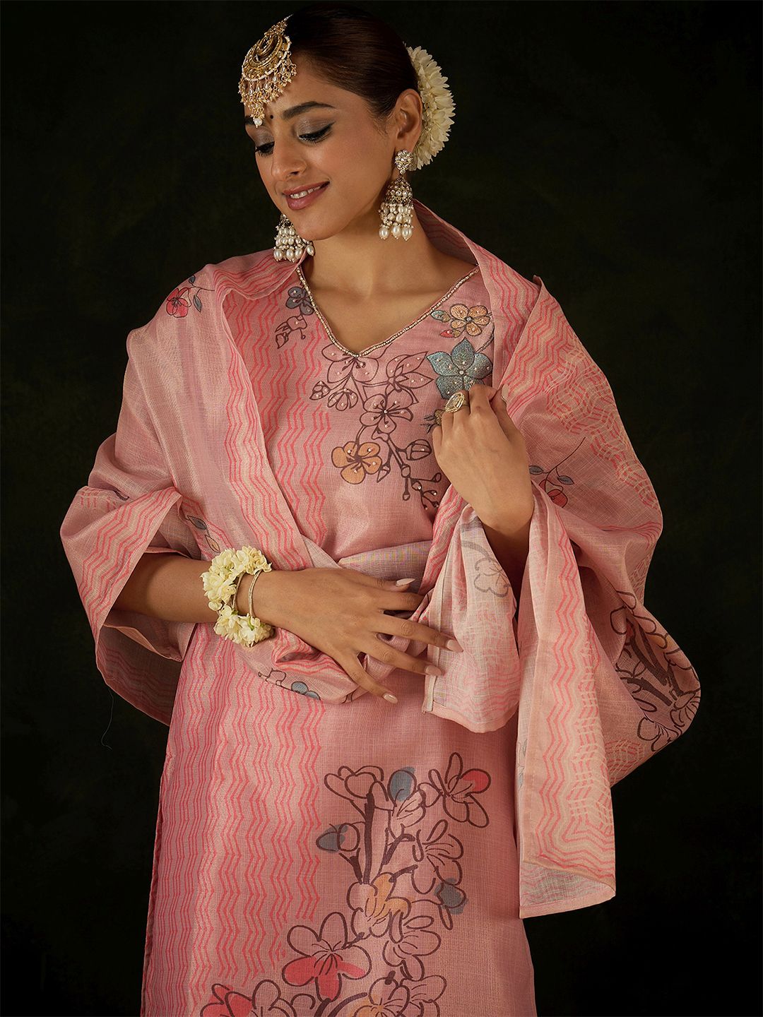 Floral Printed Round Neck Straight Kurta With Trousers & Dupatta