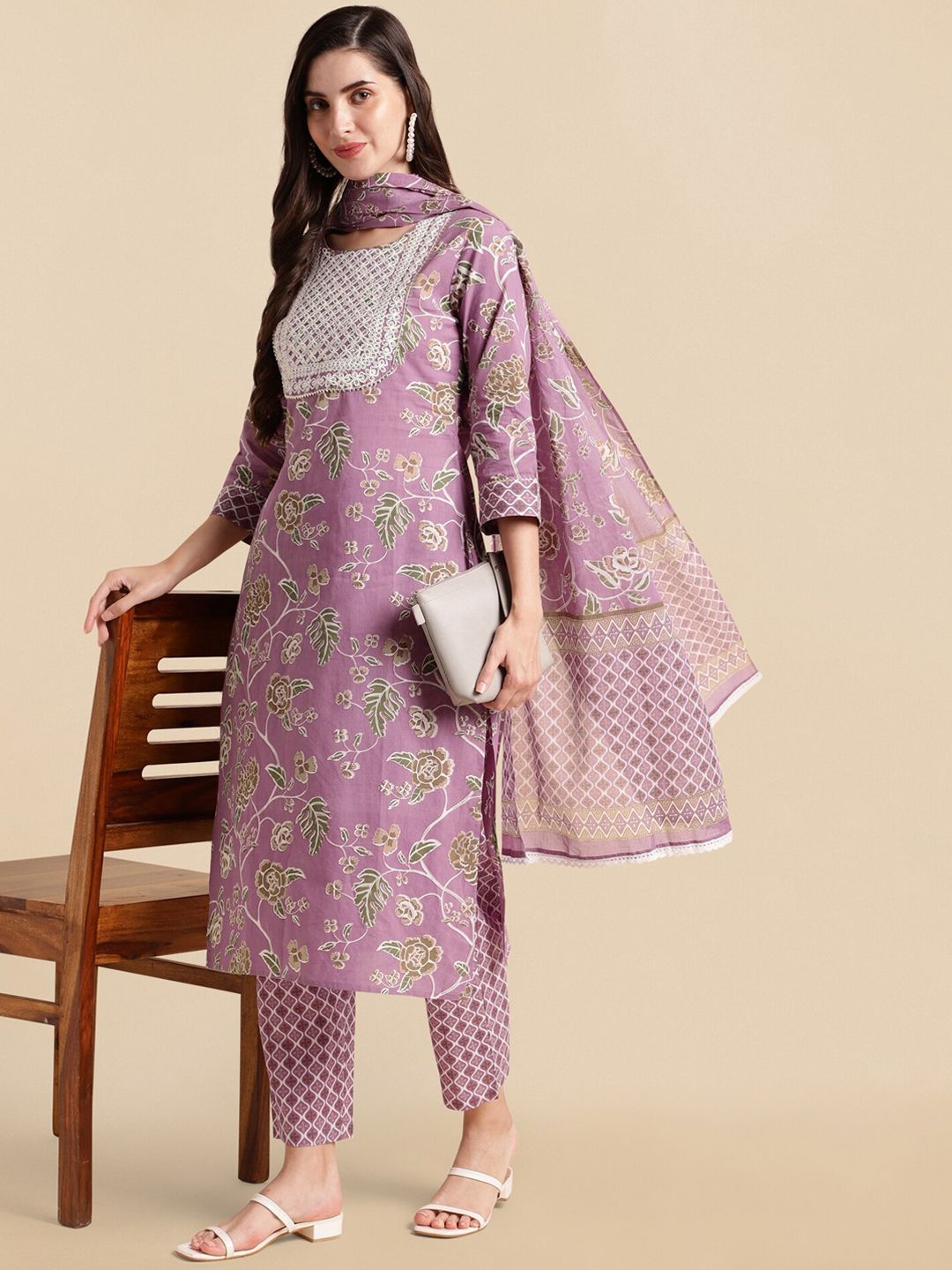 Dhiyona KL Purple Floral Printed Thread Work Pure Cotton Kurta with Trousers & Dupatta