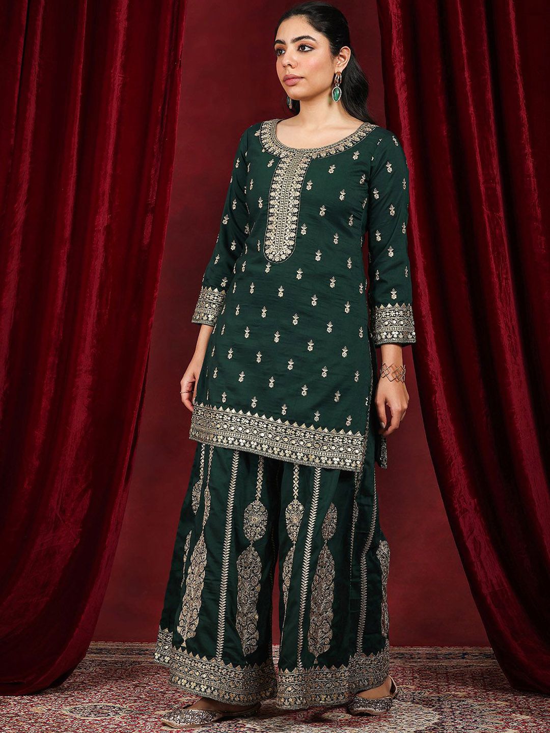 Dhiyona LL Sequinnce Embellished Round Neck Kurta Straight Kurta With Palazzos & Dupatta