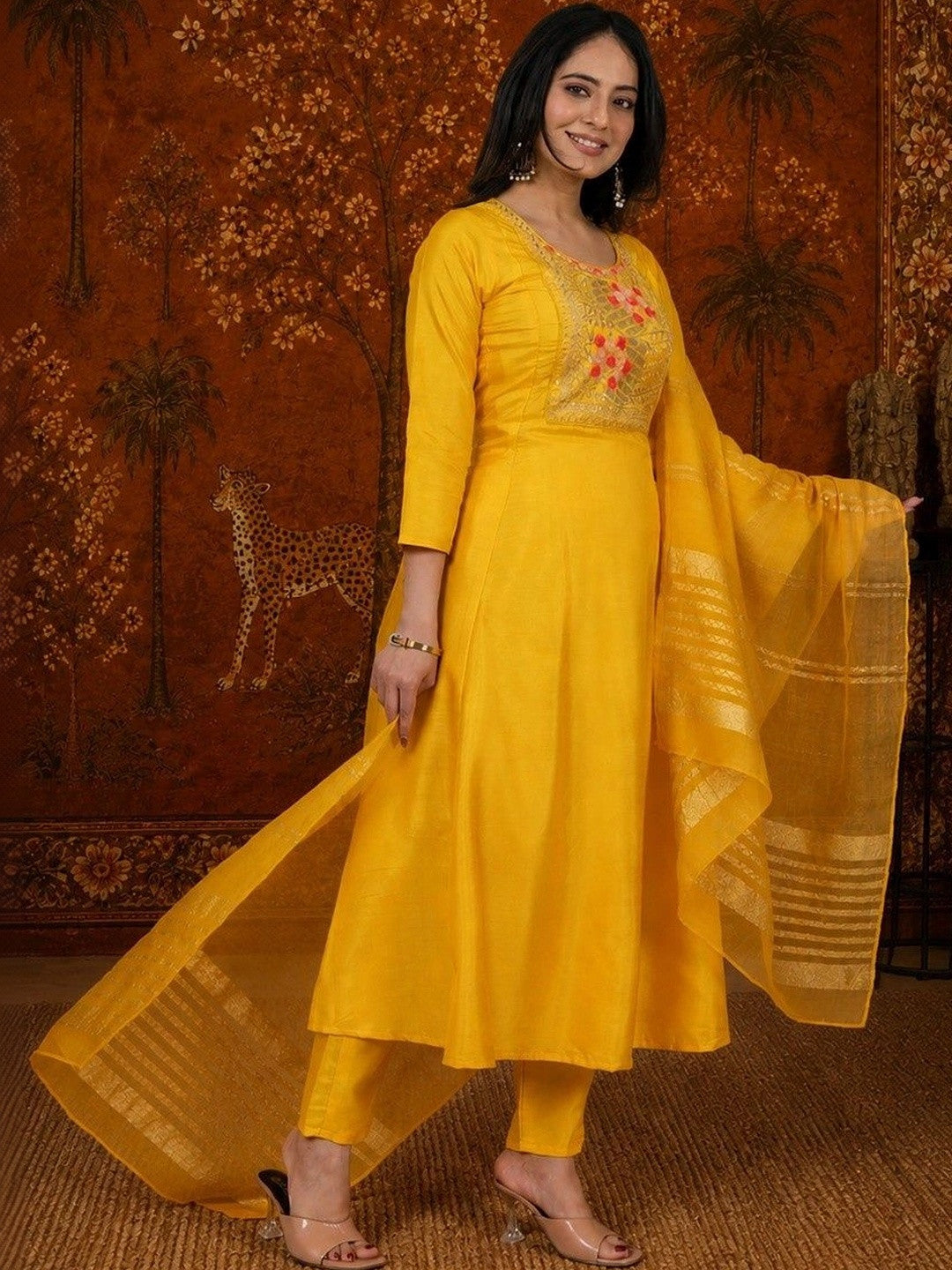 Women Ethnic Motifs Embroidered Regular Thread Work Kurta with Trousers & With Dupatta
