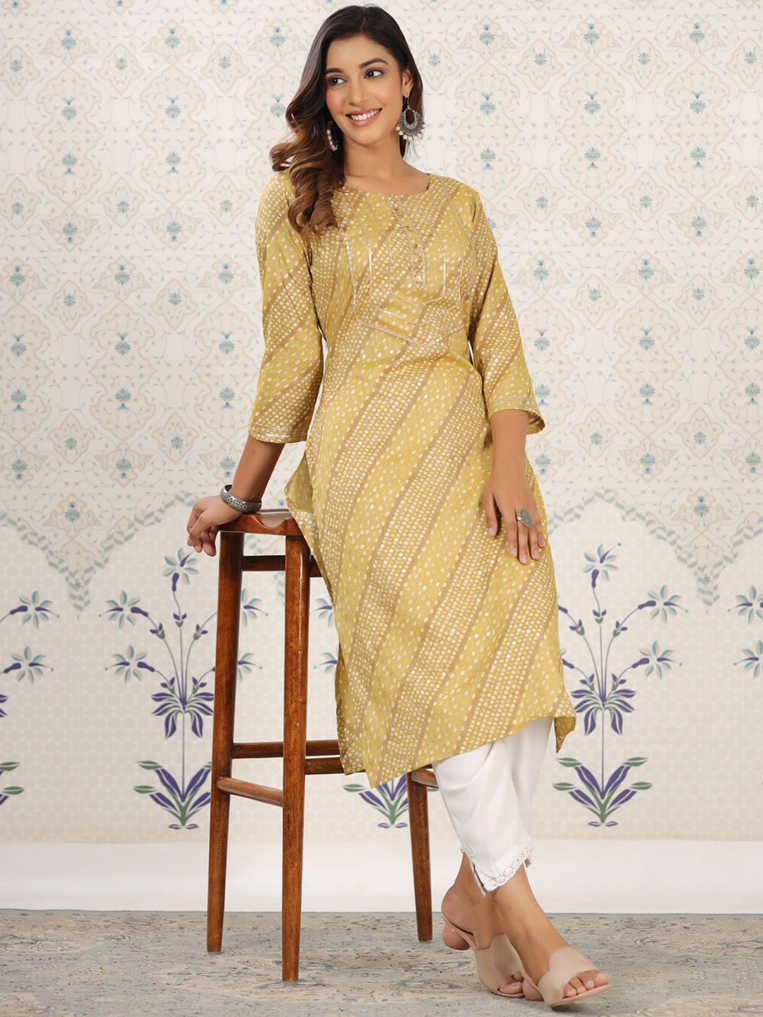 Dhiyona OD  Ethnic Motifs Printed Gotta Patti Straight Kurta