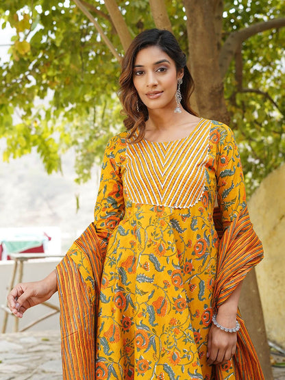 Dhiyona KL Floral Printed Gotta Patti Pure Cotton Kurta with Trousers & Dupatta