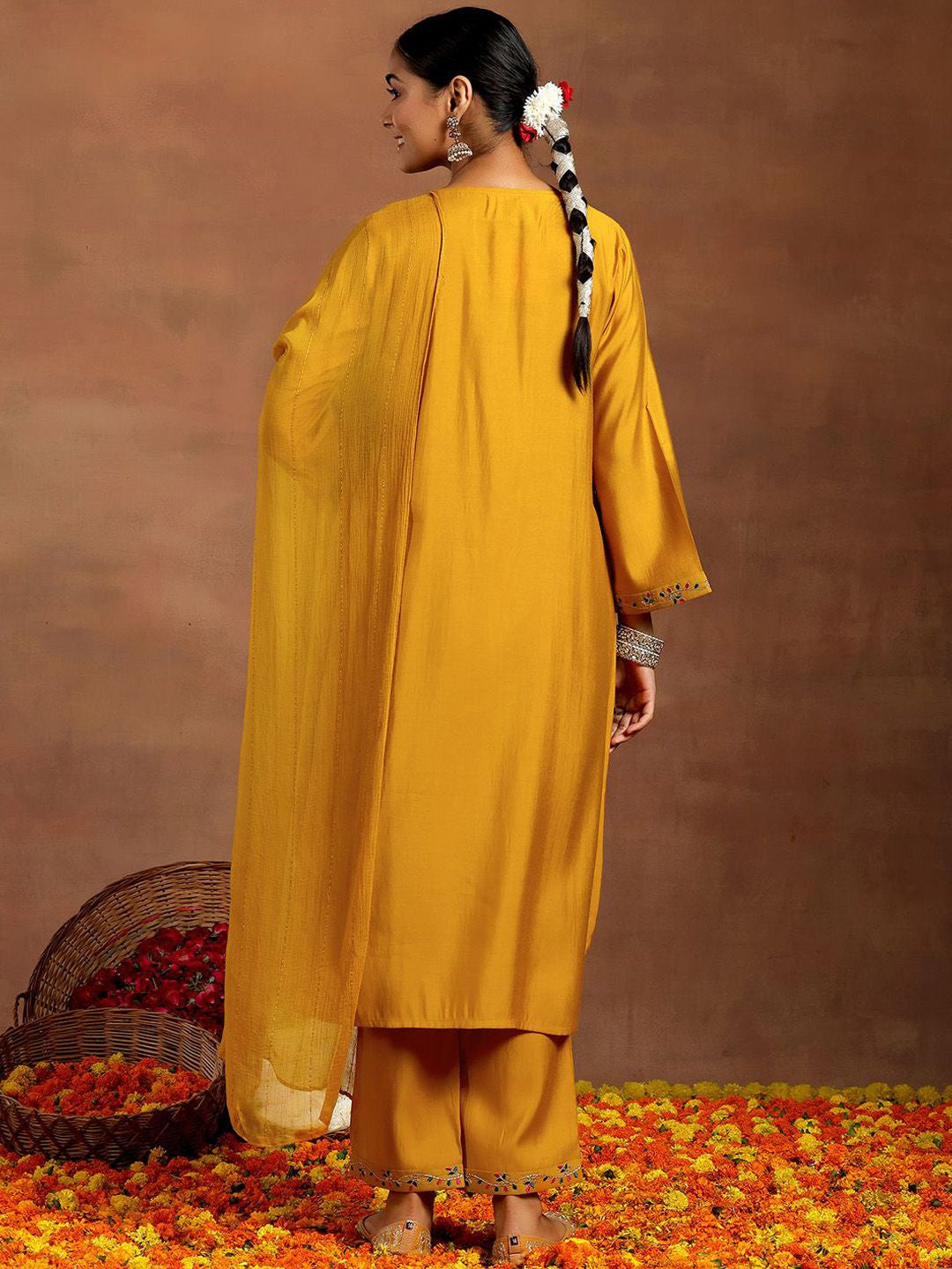 Ethnic Motifs Embroidered Sequinned V-Neck Straight Kurta With Trouser & Dupatta