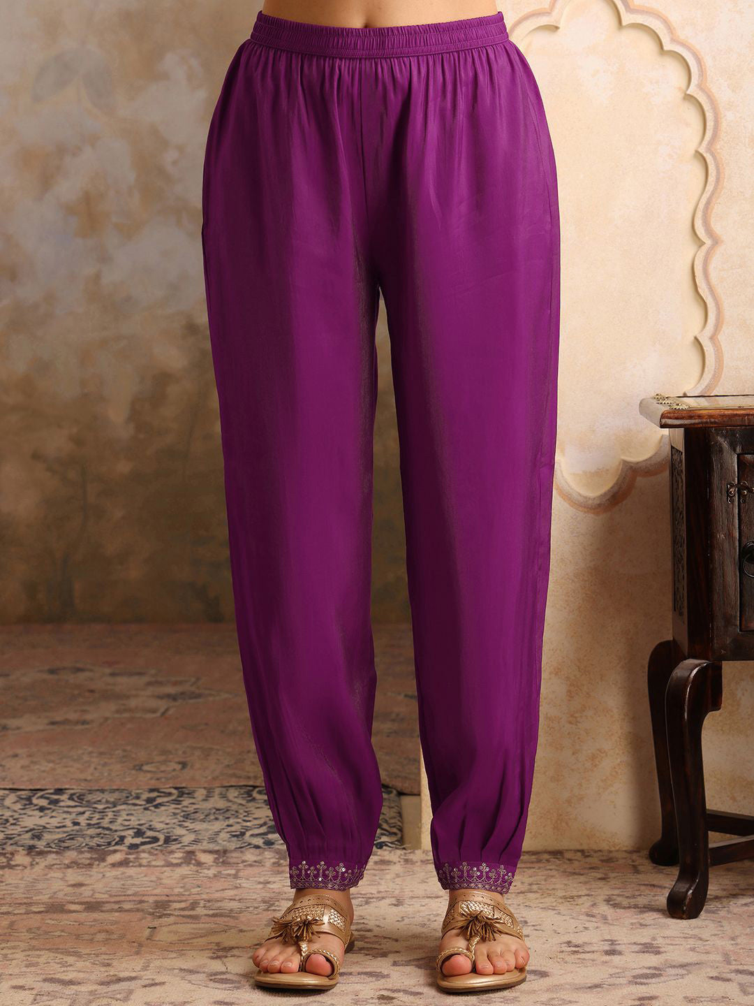 Women Embroidered Kurta Set
