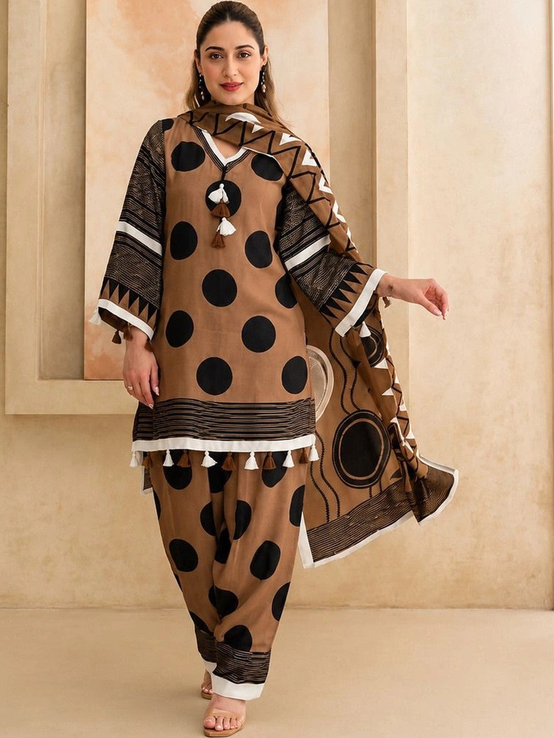Women Printed Regular Kurta with Patiala & With Dupatta