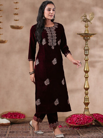 Dhiyona IS Women's Maroon Ethnic Motifs Embroidered Thread Work Velvet Kurta With Trousers