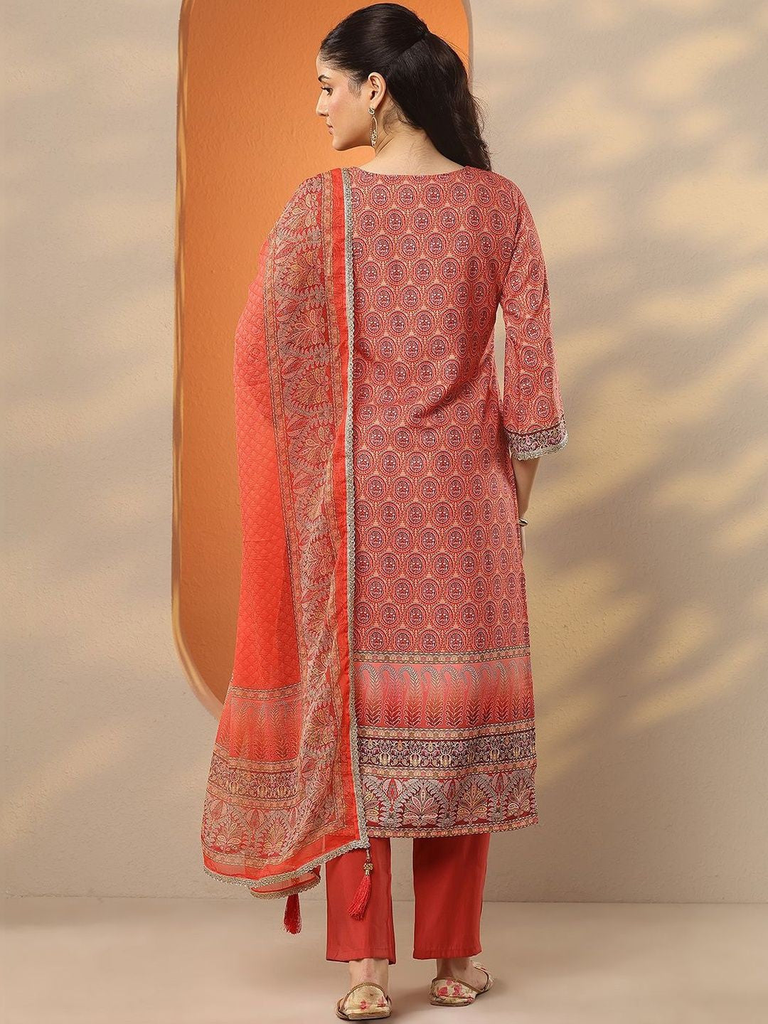 Women Ethnic Motifs Printed Regular Kurta with Trousers & With Dupatta