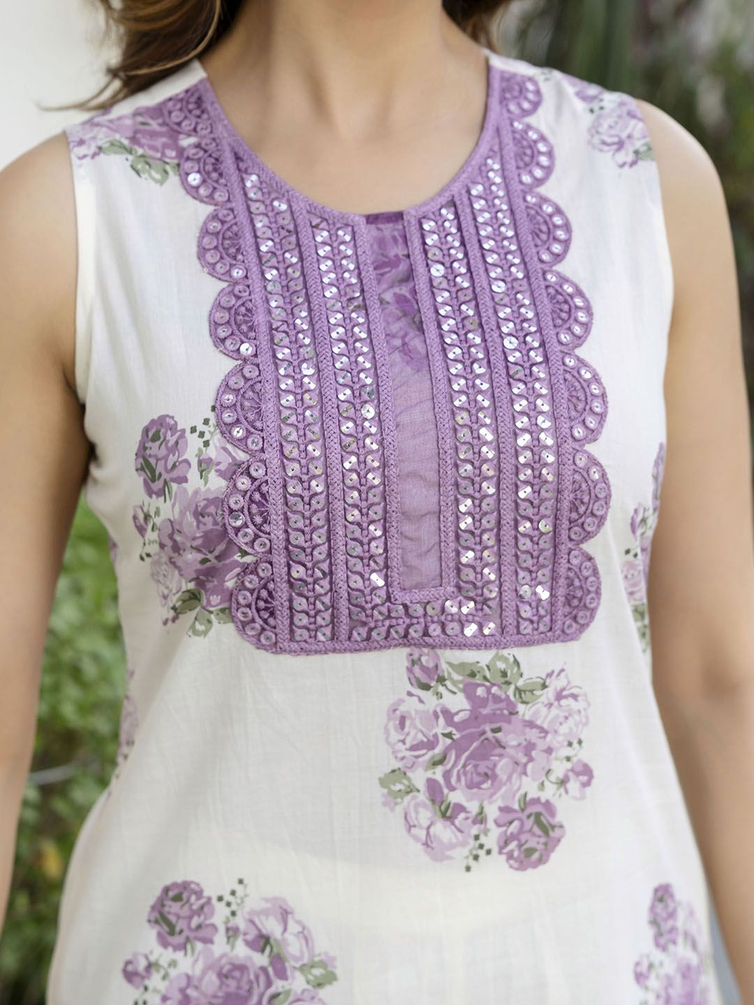 Dhiyona AN Women Floral Printed Regular Aari Work Pure Cotton Kurta with Sharara & With Dupatta