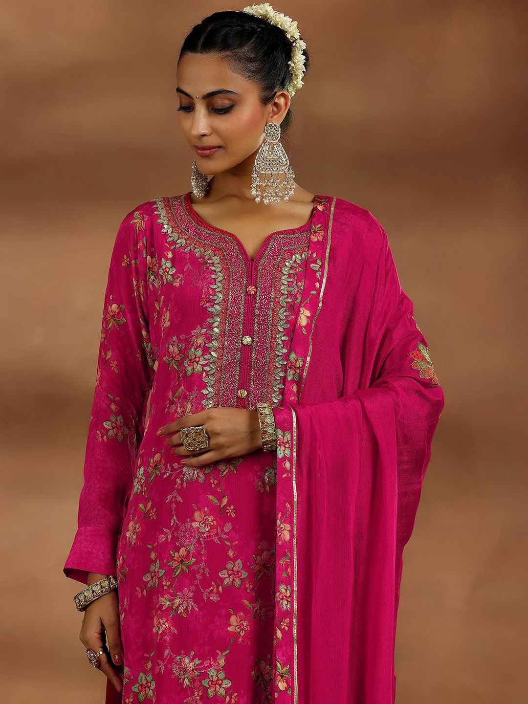 Dhiyona LL Women Floral Printed Regular Sequinned Silk Chiffon Kurta with Palazzos & With Dupatta