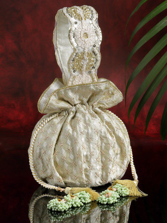 Dhiyona NR Embroidered Tasselled Potli