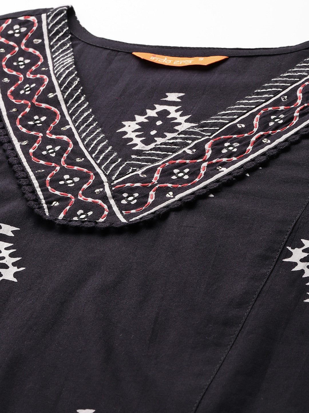 Ethnic Motifs Printed Thread Work Pure Cotton Kurta With Trousers & Dupatta