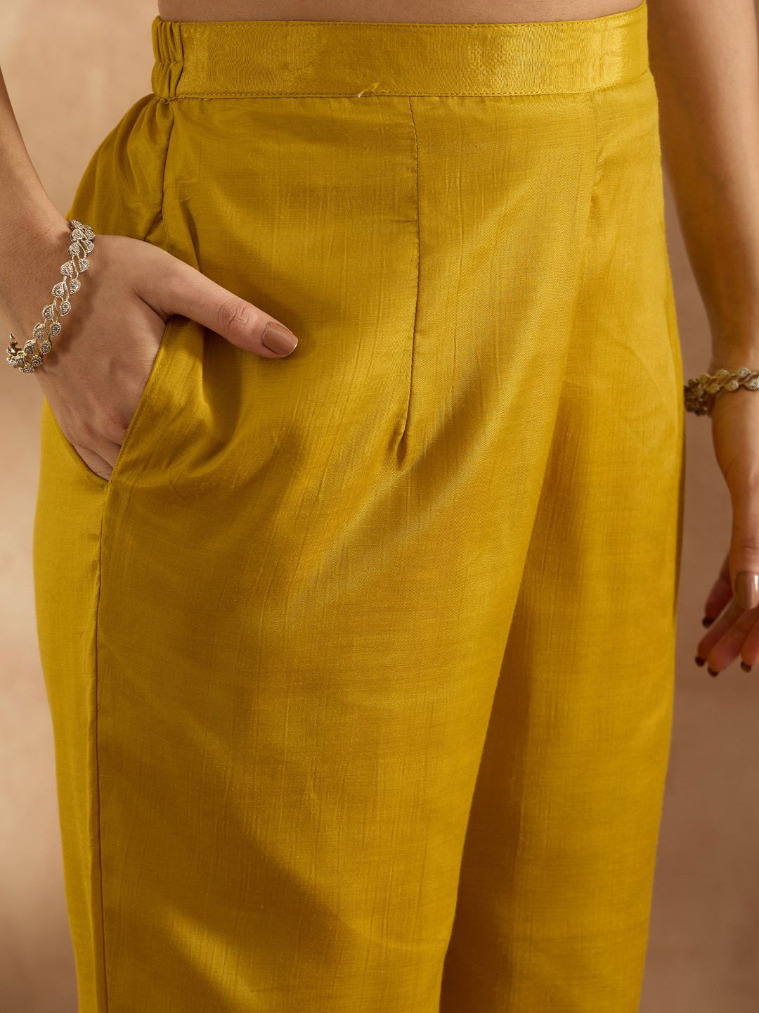 Women Ethnic Motifs Regular Thread Work Kurta with Trousers & Dupatta