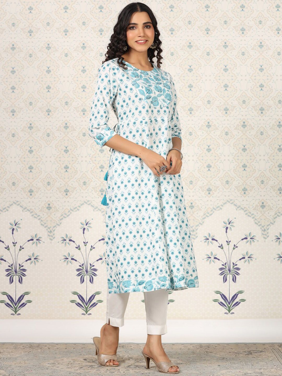 Dhiyona OD  Floral Printed Gotta Patti Pure Cotton A-Line Kurta