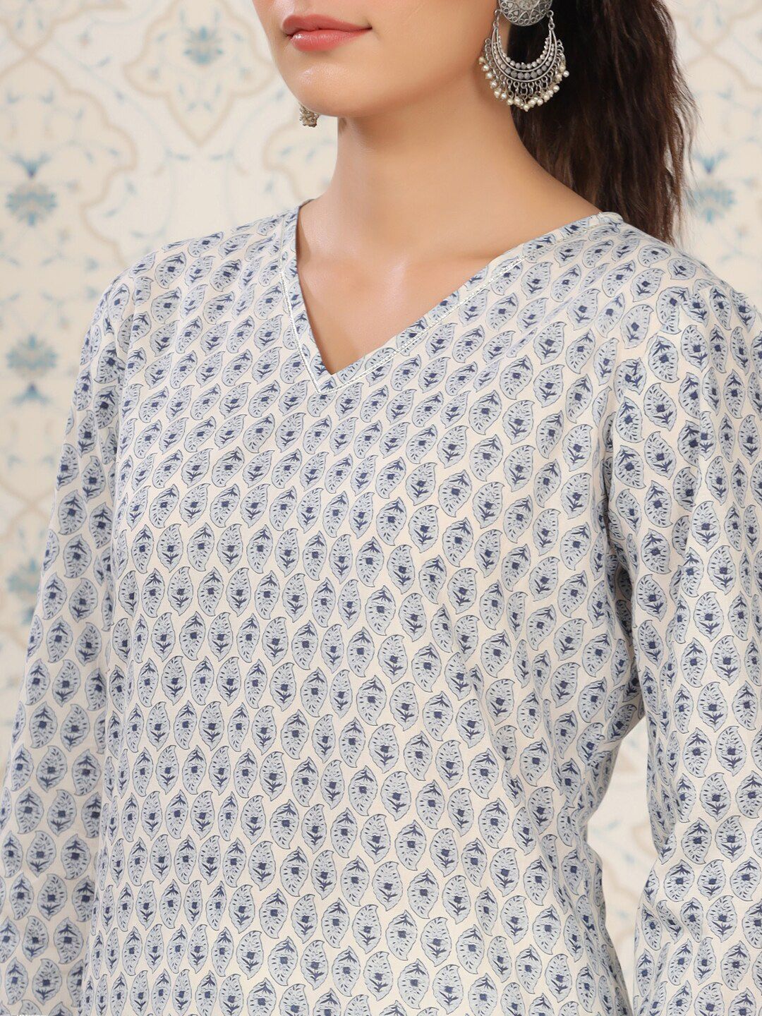 Dhiyona OD  Floral Printed Straight Pure Cotton Kurta