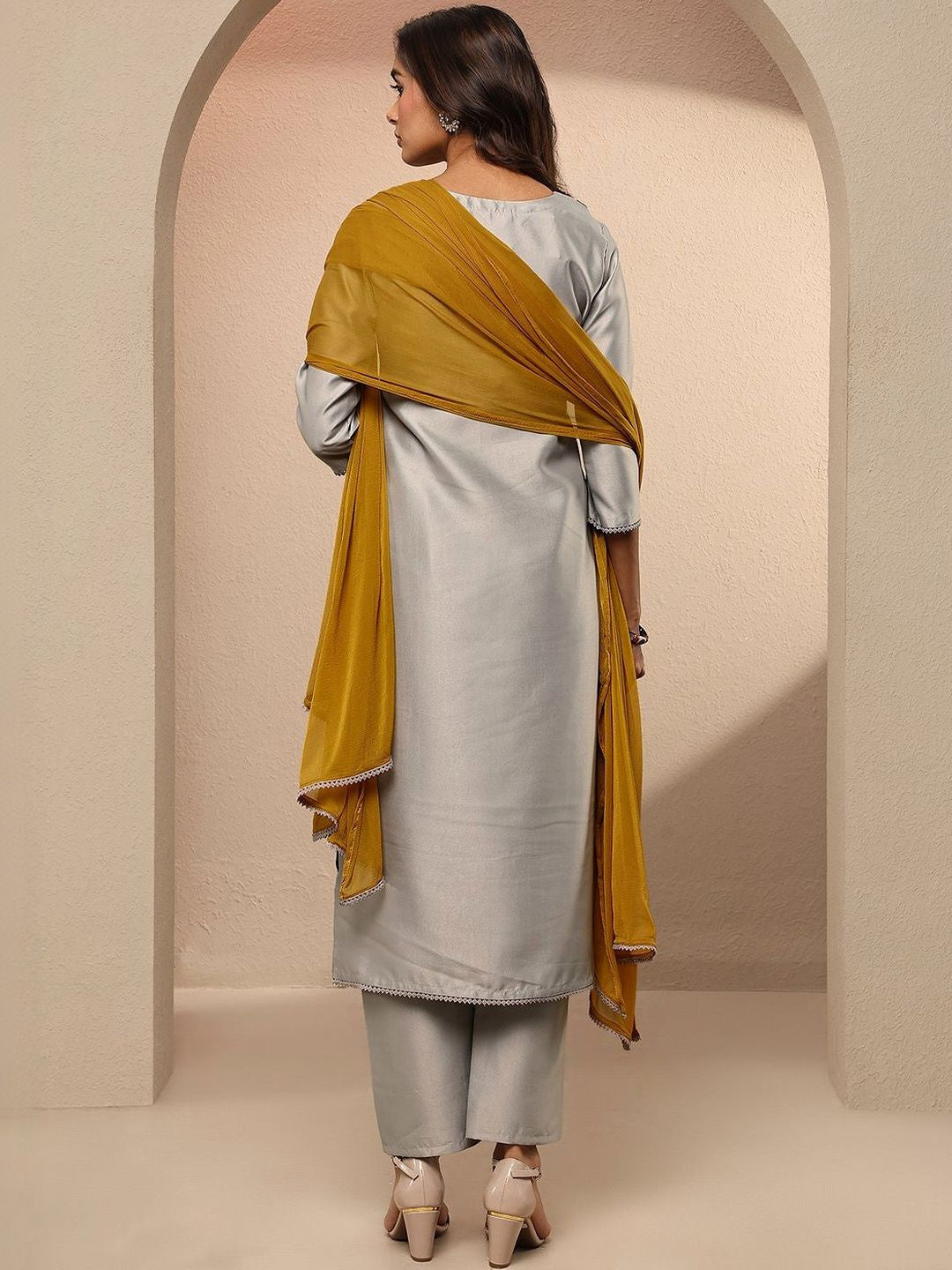 Women Ethnic Motifs Embroidered Regular Thread Work Kurta with Trousers & With Dupatta