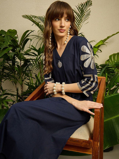 Women Ethnic Motifs Embroidered Thread Work Pure Cotton Kurta With Trouser