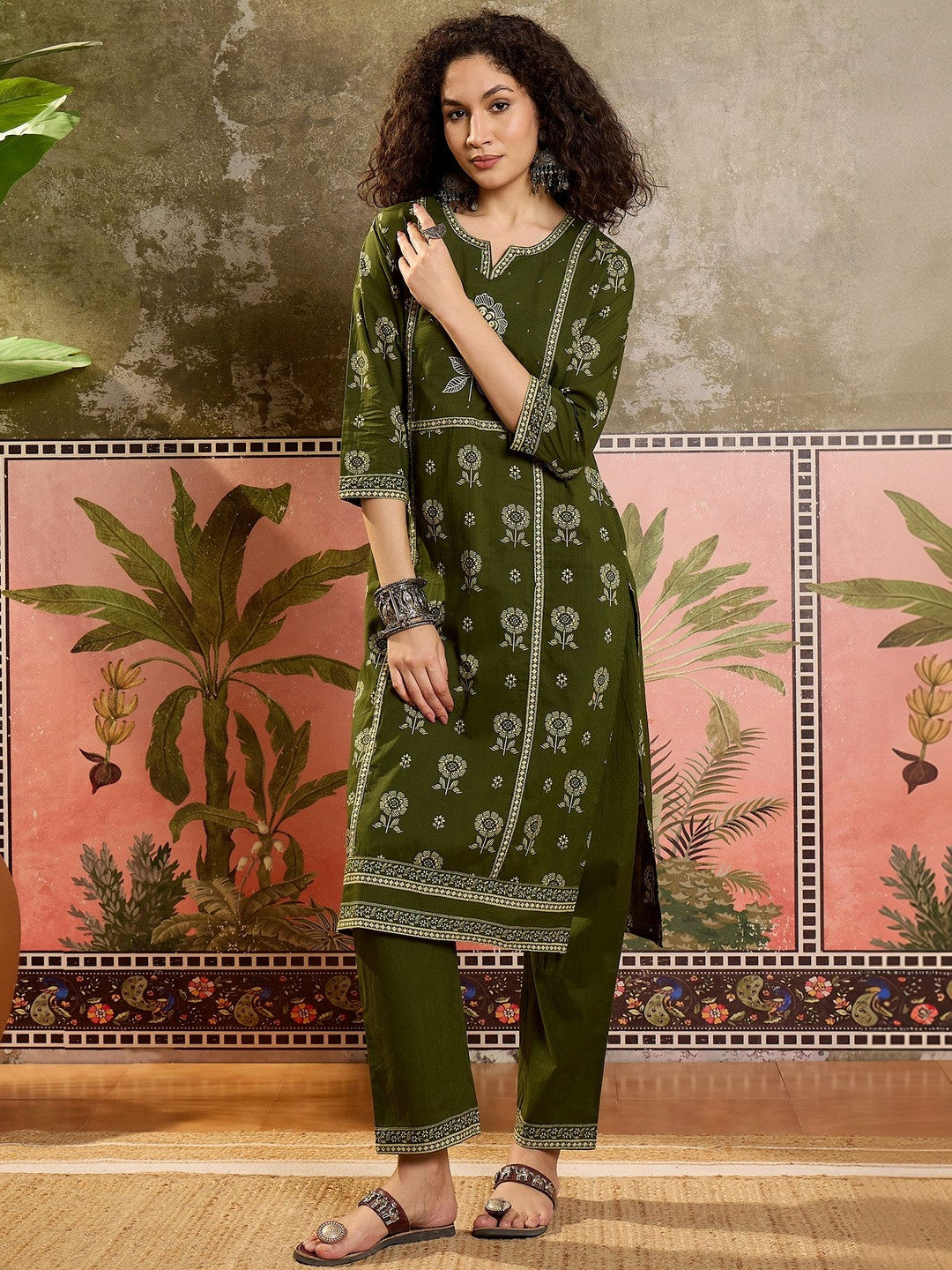 Floral Printed Cotton Round Neck Kurta & Trousers With Dupatta